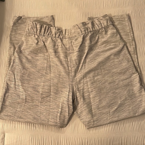 Lululemon stretch high rise pant - Picture 4 of 5